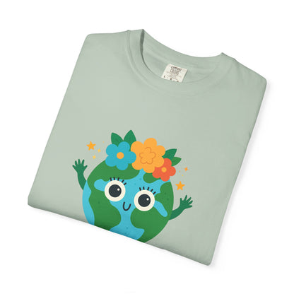 Happy Earth Day Tee - "GO GREEN" Cute Planet Design